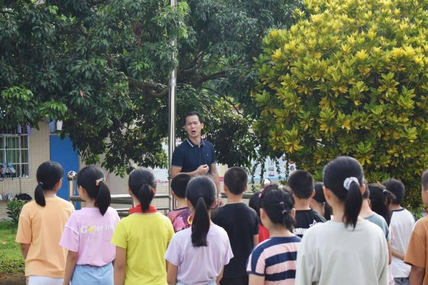 在‘梨乡之城’预制菜之乡莱阳食品工业园坐落着老鸡生产厂家